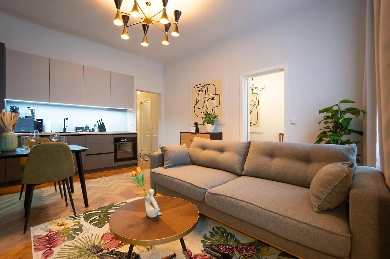 Brand New 2-Room Central Apartment Vienna